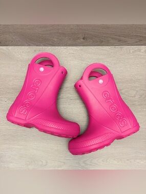 Crocs Handle It Rain Boot Pink Crush Pull On Waterproof Rain Boot Girls Size 2